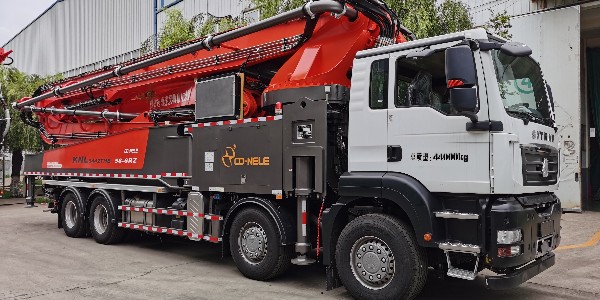 科尼樂汕德卡58米泵車